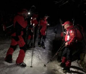 Read more about the article Actiune de salvare nocturnă a salvamontiştilor hunedoreni