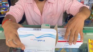 Read more about the article Ministerul Sănătăţii a modificat protocolul de tratament al infecţiei cu virusul SARS-CoV-2