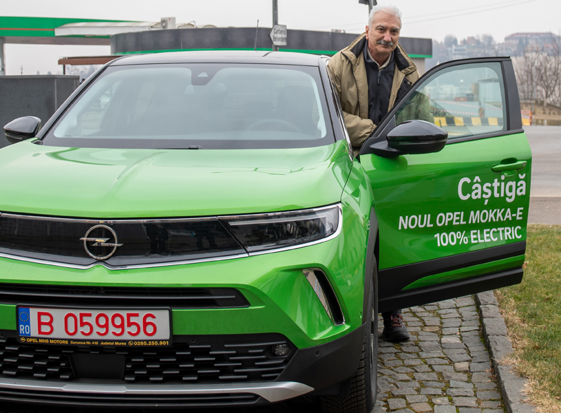 Read more about the article Marele premiu al campaniei E.ON – Energy Renew, Opel Mokka-E,o mașină 100% electrică, a ajuns la un inginer auto din Timișoara