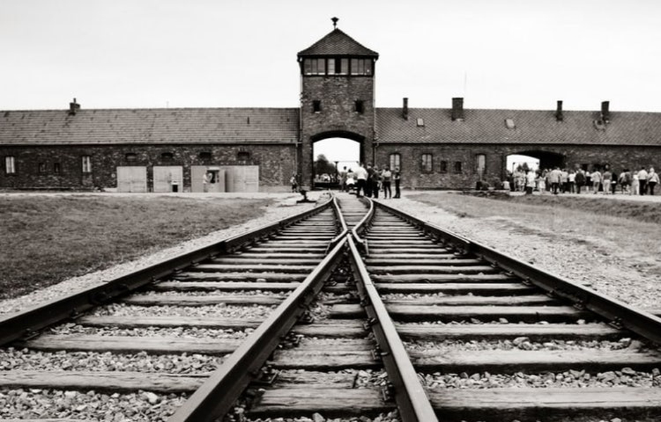 Read more about the article 27 ianuarie: Ziua Internațională de Comemorare a Victimelor Holocaustului