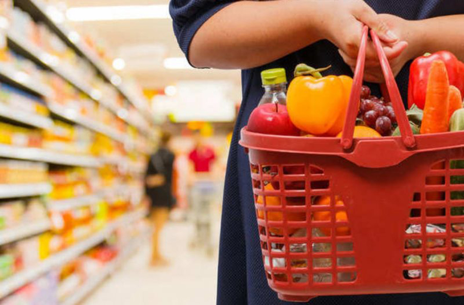 Read more about the article Ungaria reduce preţurile pentru mai multe alimente de bază, în încercarea de a combate inflaţia