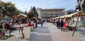 Read more about the article S-a deschis Târgul de Mărţişor de la Deva!