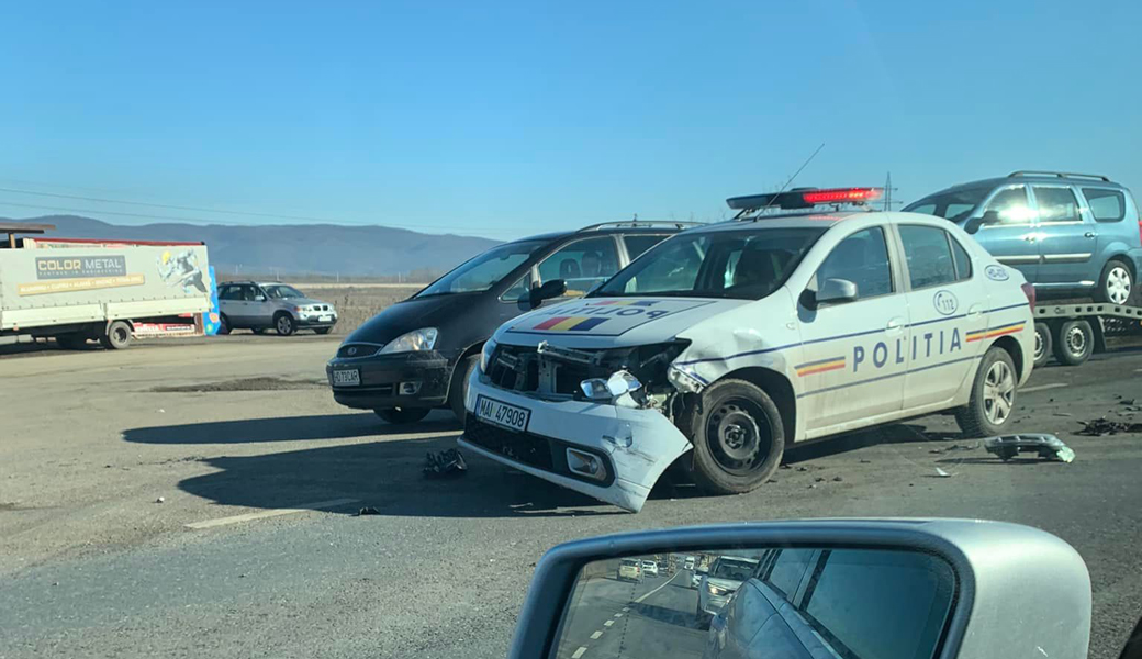 Read more about the article Maşină de poliţie implicată într-un accident la Săuleşti