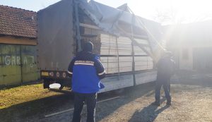 Read more about the article Persoană sancționată cu 4.000 de lei pentru lipsa avizului de însoțire a materialului lemnos