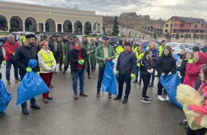 Read more about the article „CURĂȚĂM ROMÂNIA” – LUNA CURĂȚENIEI ÎN JUDEȚUL HUNEDOARA