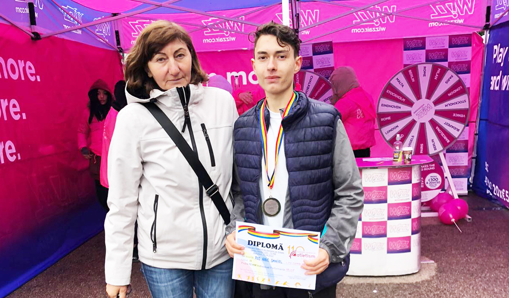 Read more about the article Atletism: Juniorul Eric Rus, de la LPS Cetate Deva, medalie de argint la București