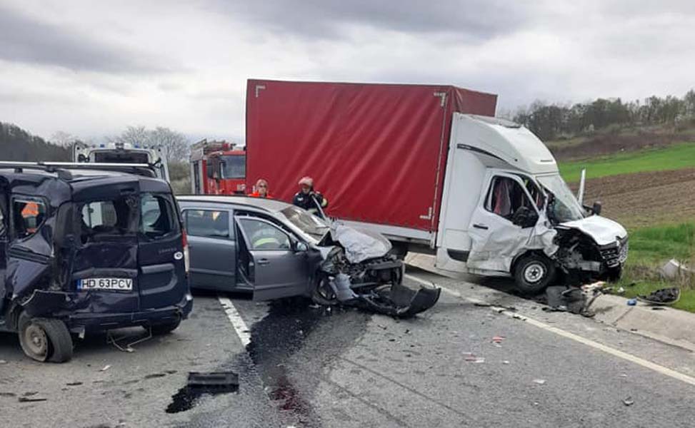 Read more about the article UE cere României să reducă la jumătate numărul accidentelor rutiere cu morți și răniți, până în 2030