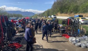 Read more about the article Sute de producători locali la târgul de Primăvară de la Pui