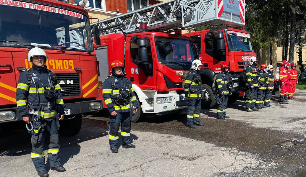Read more about the article Poliţiştii, jandarmii și pompierii hunedoreni, la datorie în minivacanța de 1 Mai
