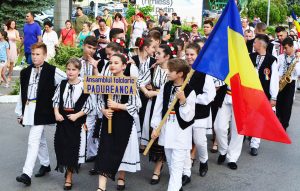 Read more about the article Festivalul Internațional de Folclor ,,Carpatica – Deva”