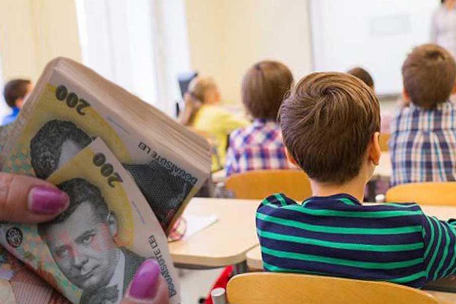 Read more about the article Elevii primesc bursele școlare. Banii intră, miercuri, 8 iunie 2022, în conturile școlilor!