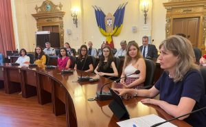 Read more about the article Elevii de 10 din judeţul Hunedoara, premiaţi pentru excelenţa la învăţătură