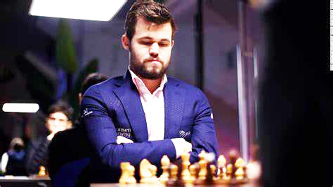 Read more about the article Șah: Norvegianul Magnus Carlsen, față în față cu rusul Ian Nepomniaci la titlul mondial