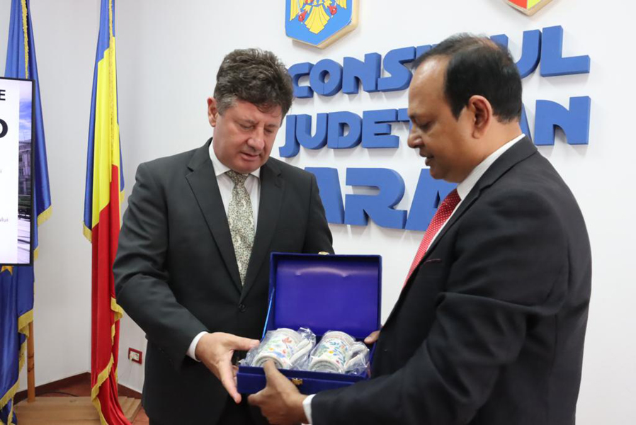 Read more about the article Ambasadorul Bangladeshului, vizită oficială la Consiliul Județean Arad