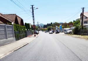 Read more about the article Brad: Se repară DN76, în zona unităţii militare