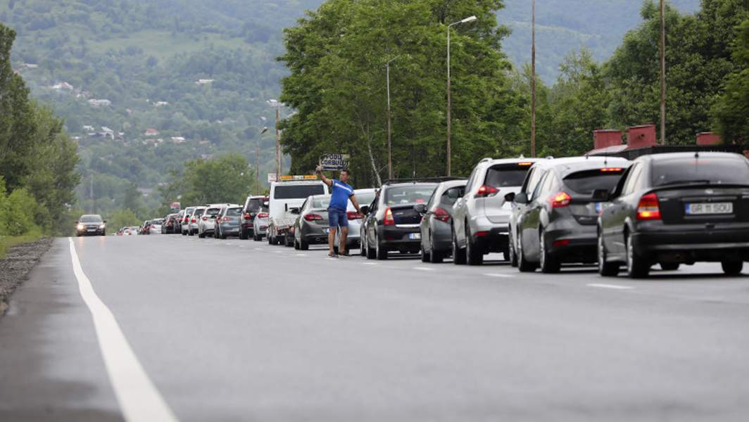 Read more about the article Trei pasaje rutiere vor fi construite pe DN1, la Sinaia şi Azuga, pentru fluidizarea traficului