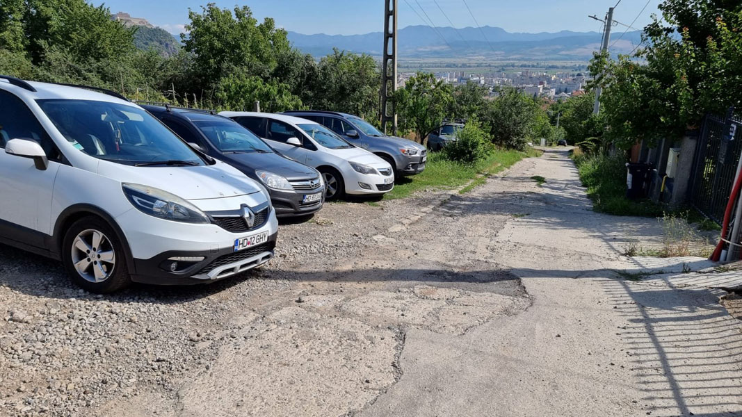 Read more about the article Astăzi au început lucrările de reparație capitală a străzii Prunilor din municipiul Deva