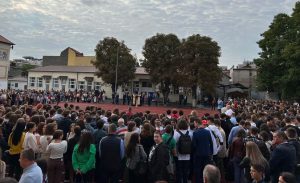 Read more about the article Dragi elevi și cadre didactice, bine v-ați reîntors la școală!