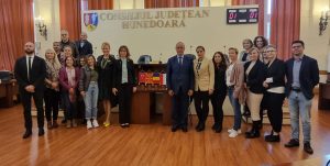 Read more about the article Specialiști în domeniul educației, la CJ Hunedoara. Întrevedere cu președintele Laurențiu Nistor
