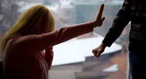 Read more about the article Agresor arestat după ce a lovit o vânzătoare