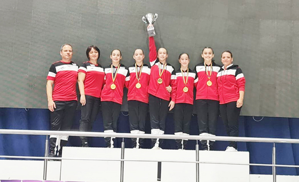Read more about the article Gimnastică: Echipa LPS Cetate Deva este campioană națională