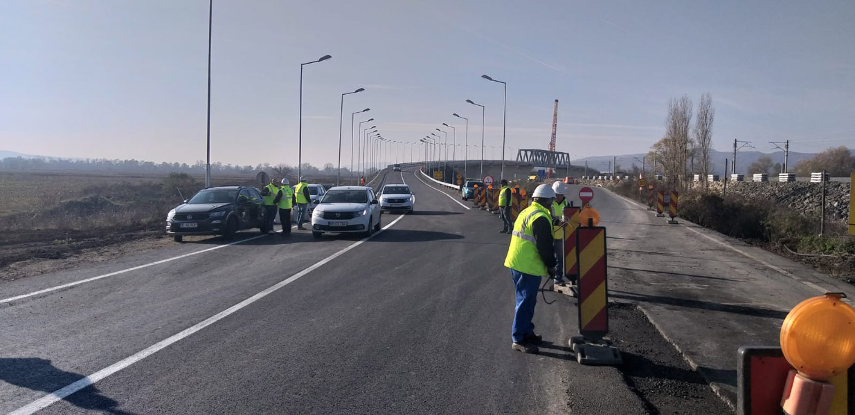 Read more about the article Restricţii de circulaţie pe DN7, în zona localităţii Gothatea