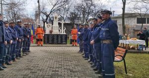 Read more about the article LIVEZENI. OMAGIU ADUS MINERILOR DISPĂRUȚI ÎN TRAGEDIA DIN 1980