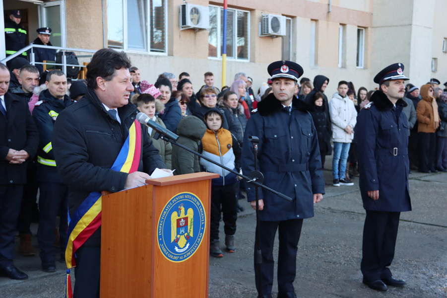 Read more about the article Iustin Cionca, mesaj adresat salvatorilor de la Inspectoratul pentru Situaţii de Urgenţă