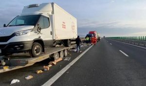 Read more about the article Carambol pe A1, Sebeș – Orăștie. Accident cu un TIR și cinci autoturisme