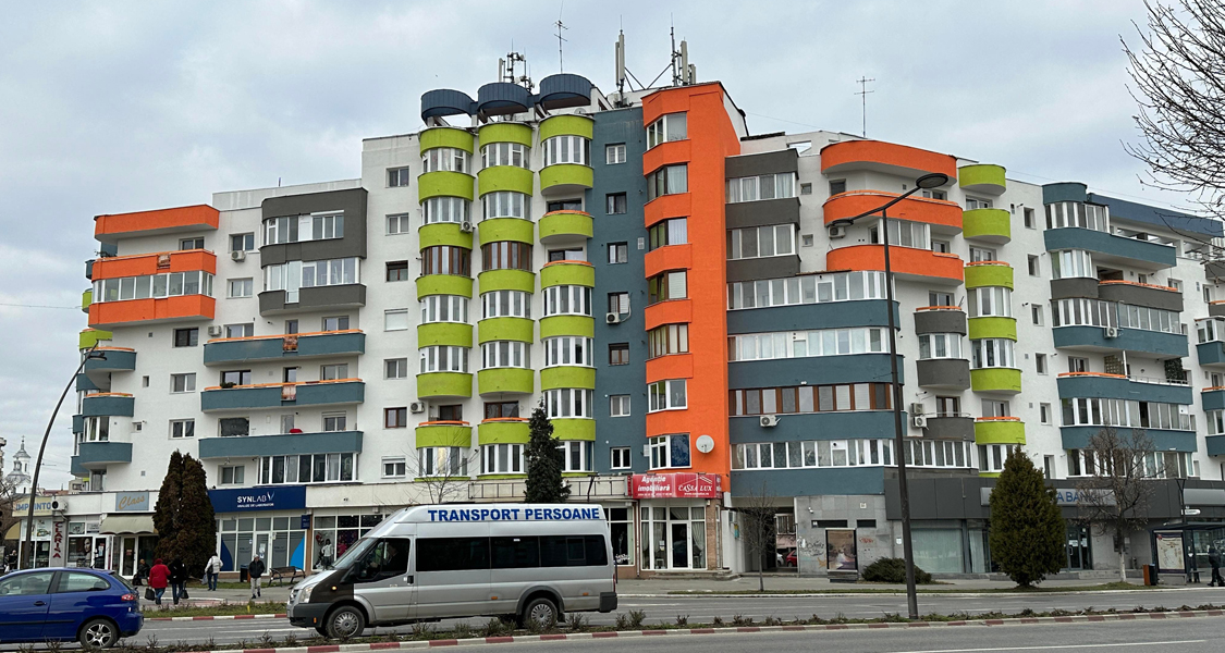 Read more about the article <strong>Lucrările de reabilitare termică pe bani europeni a blocurilor din municipiul Deva se află pe lista priorităților administrației publice locale</strong>