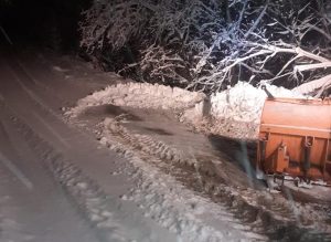 Read more about the article Utilajele de deszăpezire au intervenit în cursul nopţii pe drumurile aflate în administrarea CJ Hunedoara
