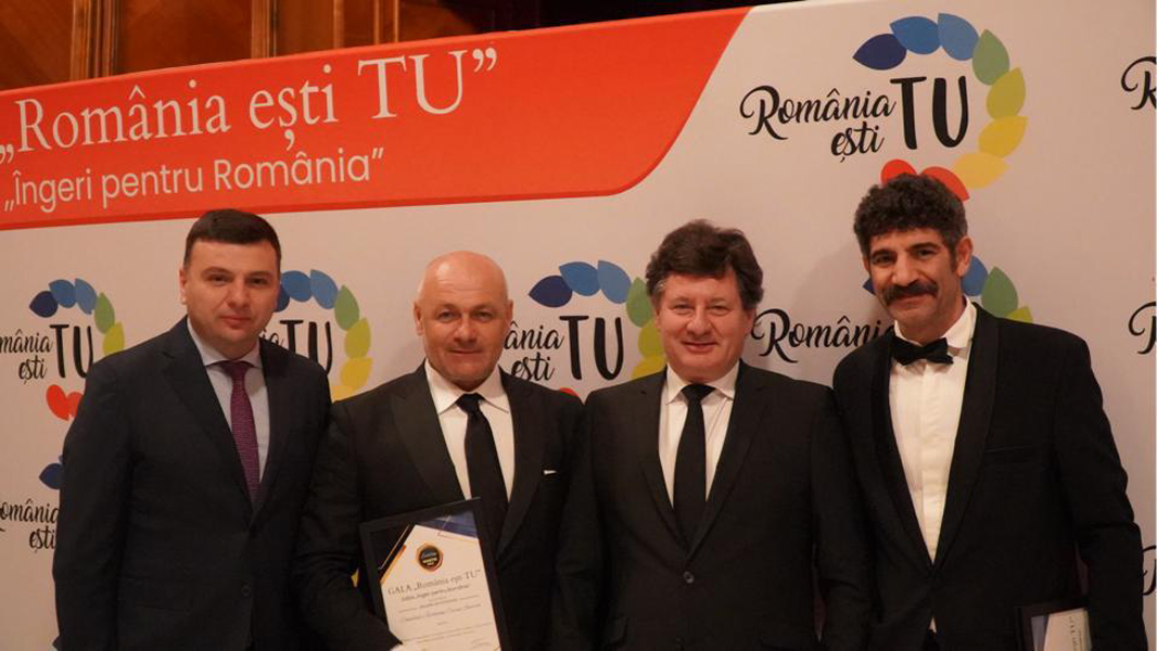 Read more about the article Consiliul Județean Arad, premiat la Palatul Parlamentului pentru poziția de lider regional