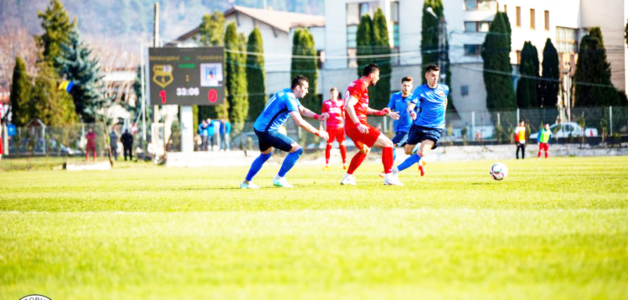 Read more about the article Fotbal Liga a III-a: CSM Deva și Corvinul Hunedoara, calificate în barajul de promovare