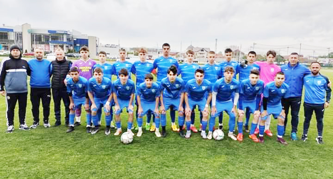 Read more about the article Fotbal: Juniorii U19 de la CSM Deva, campioni județeni