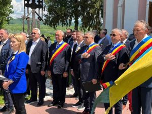 Read more about the article Ziua Eroilor, sărbătorită în Panteonul Moților 