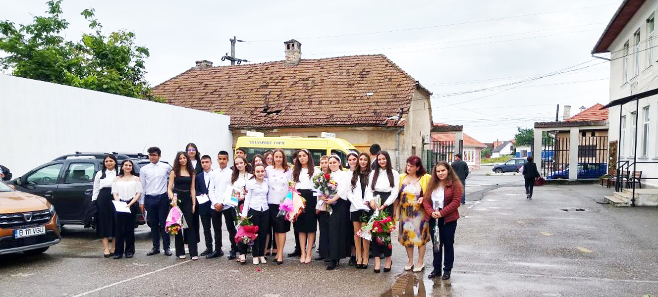 Read more about the article Bucuria sfârșitului de an școlar la Şcoala Gimnazială din Beriu