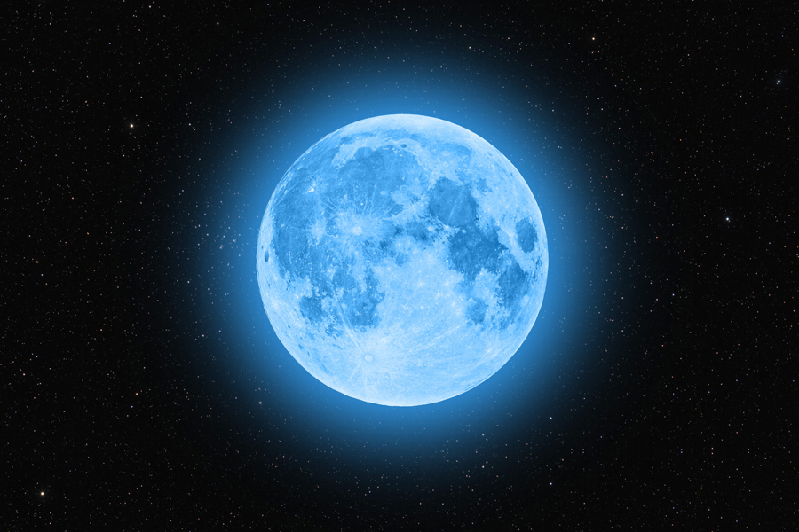 Read more about the article Spectacol cosmic: Superluna albastră din 30 august, cea mai mare lună plină din 2023