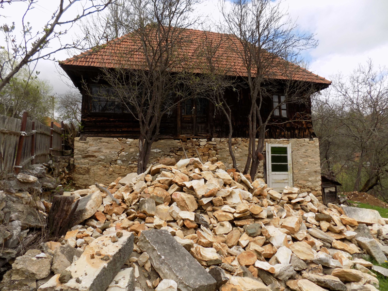 Read more about the article Satul de Marmură – Comuna Bunila: Apel deschis pentru contractare execuție lucrări de restaurare/reabilitare