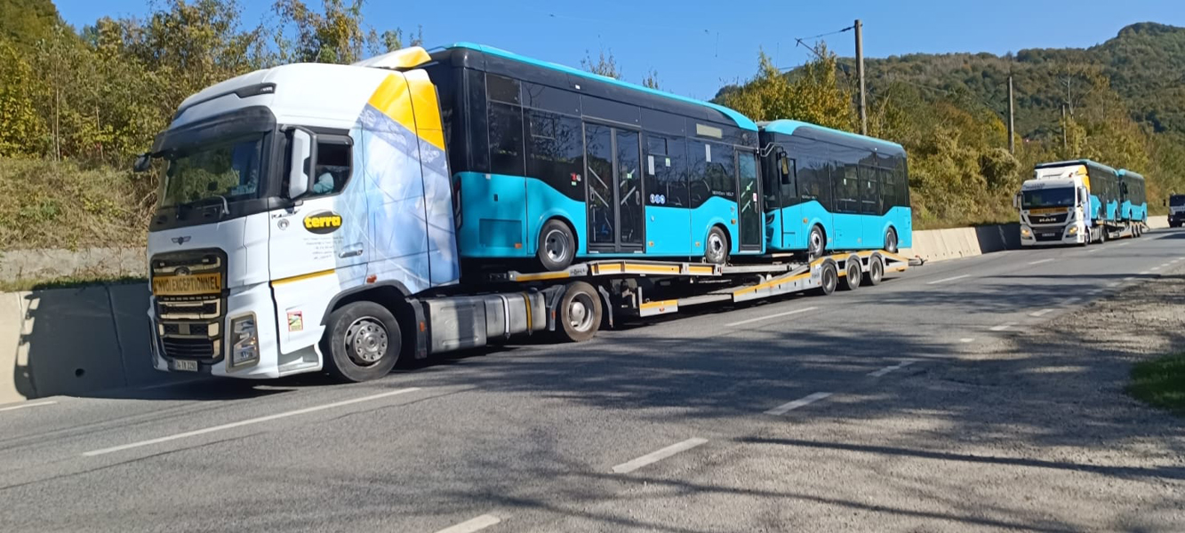Read more about the article Prima tranșă de autobuze electrice, achiziționate prin intermediul proiectului Green Line, a ajuns în Valea Jiului