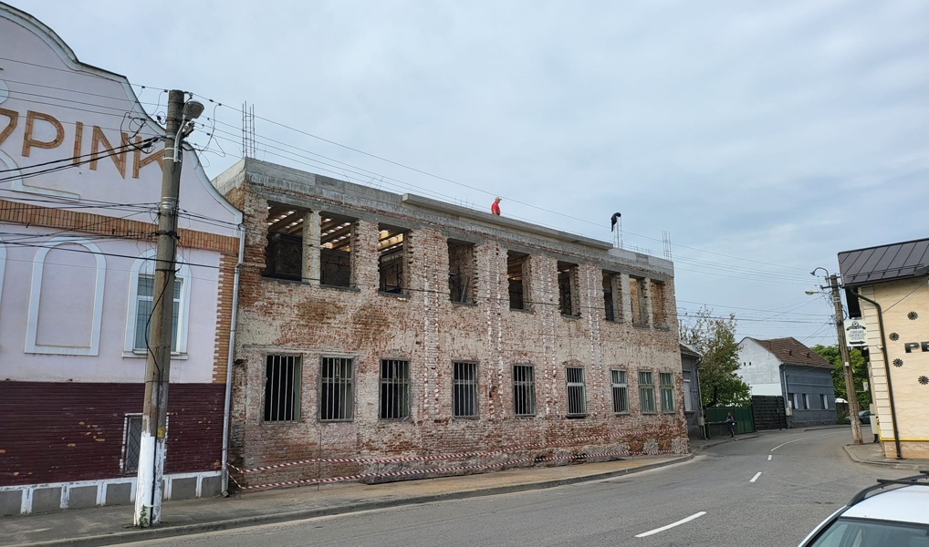 Read more about the article „Muzeul Fierului” şi „Centrul pentru Tineret” – două proiecte care salvează de la dispariţie două clădiri istorice ale Hunedoarei
