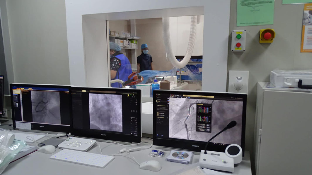 Read more about the article Premieră la spitalul judeţean: implant de stent pentru bolnavii de inimă