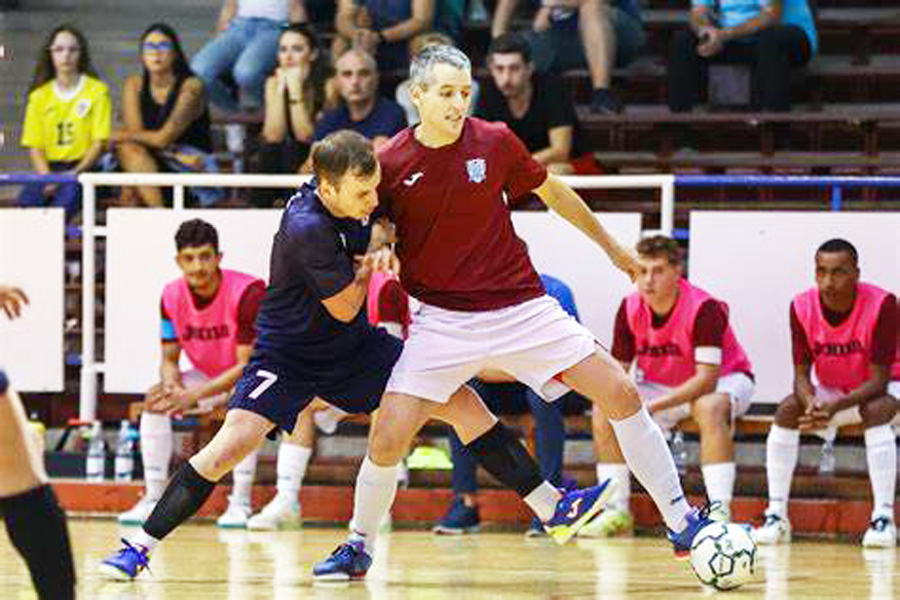 Read more about the article Futsal: CSM Deva, şanse minime pentru calificare în finala campionatului