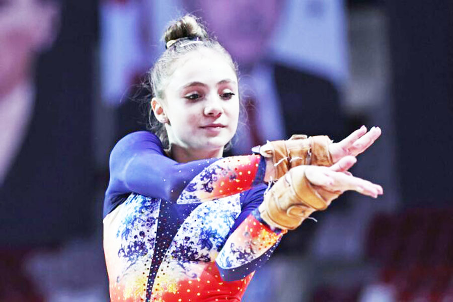 Read more about the article Gimnastică:  Sabrina Manecă Voinea nu se retrage din activitatea sportivă