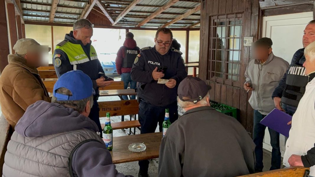 Read more about the article Poliţiştii şi jandarmii hunedoreni au continuat acţiunile de tip “razie” la Haţeg