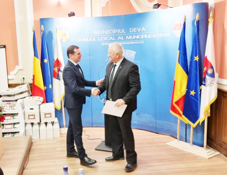 Read more about the article Schimbări în Consilul Local al Municipiului Deva: noii consilieri locali supleanţi  au depus jurământul