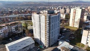 Read more about the article HUNEDOARA: Reabilitarea blocurilor – turn de pe strada Trandafirilor, prin proiectul #PNRR , avansează vizibil