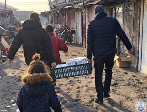 Read more about the article DAS Deva: Peste 100 de copii din comunități vulnerabile au primit lapte bio, donat de Clubul Lions Deva Sarmizegetusa