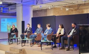 Read more about the article Digitalizarea, între reticență și beneficii