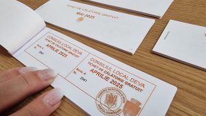 Read more about the article În atenția pensionarilor din municipiul Deva și a altor categorii de persoane care beneficiază de tichete de călătorie gratuite pentru transportul public local!