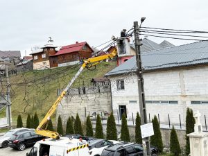 Read more about the article Comuna Bistra a făcut încă un pas semnificativ în modernizarea iluminatului public inteligent: corpuri LED moderne, controlabile de la distanță